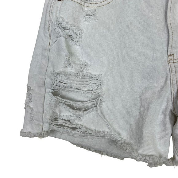 American Eagle Distressed White 90s Boyfriend Shorts Size 8 - Picture 4 of 13